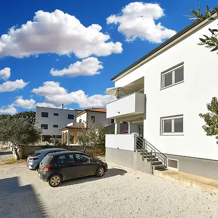 With A - C In Stinjan-istrien 53176 Stinjan